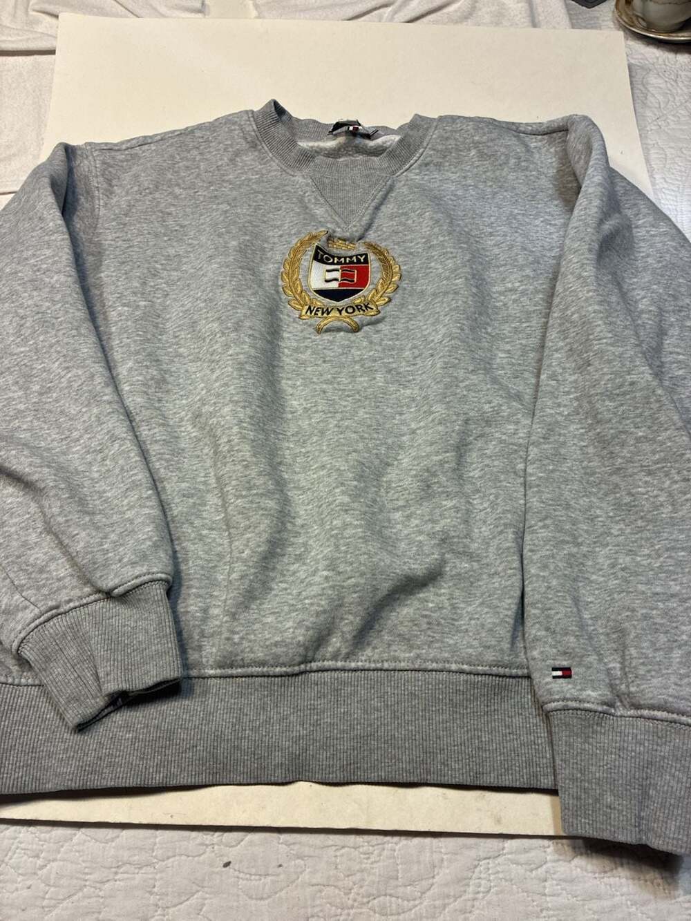 Tommy Hilfiger Crest Logo Sweatshirt Size XS Gray New York